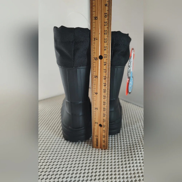 Little kids winter boots Boys Size 7 String closure Waterproof slip resistant - Picture 4 of 7